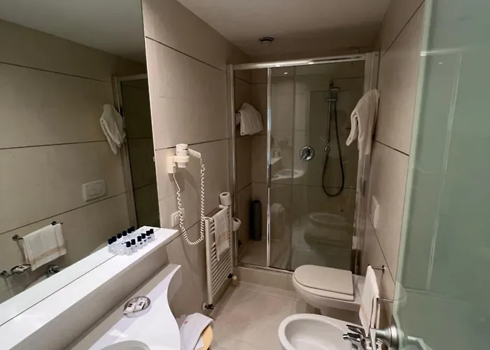 Daniel & Ristorante Cocchi 3* بارما